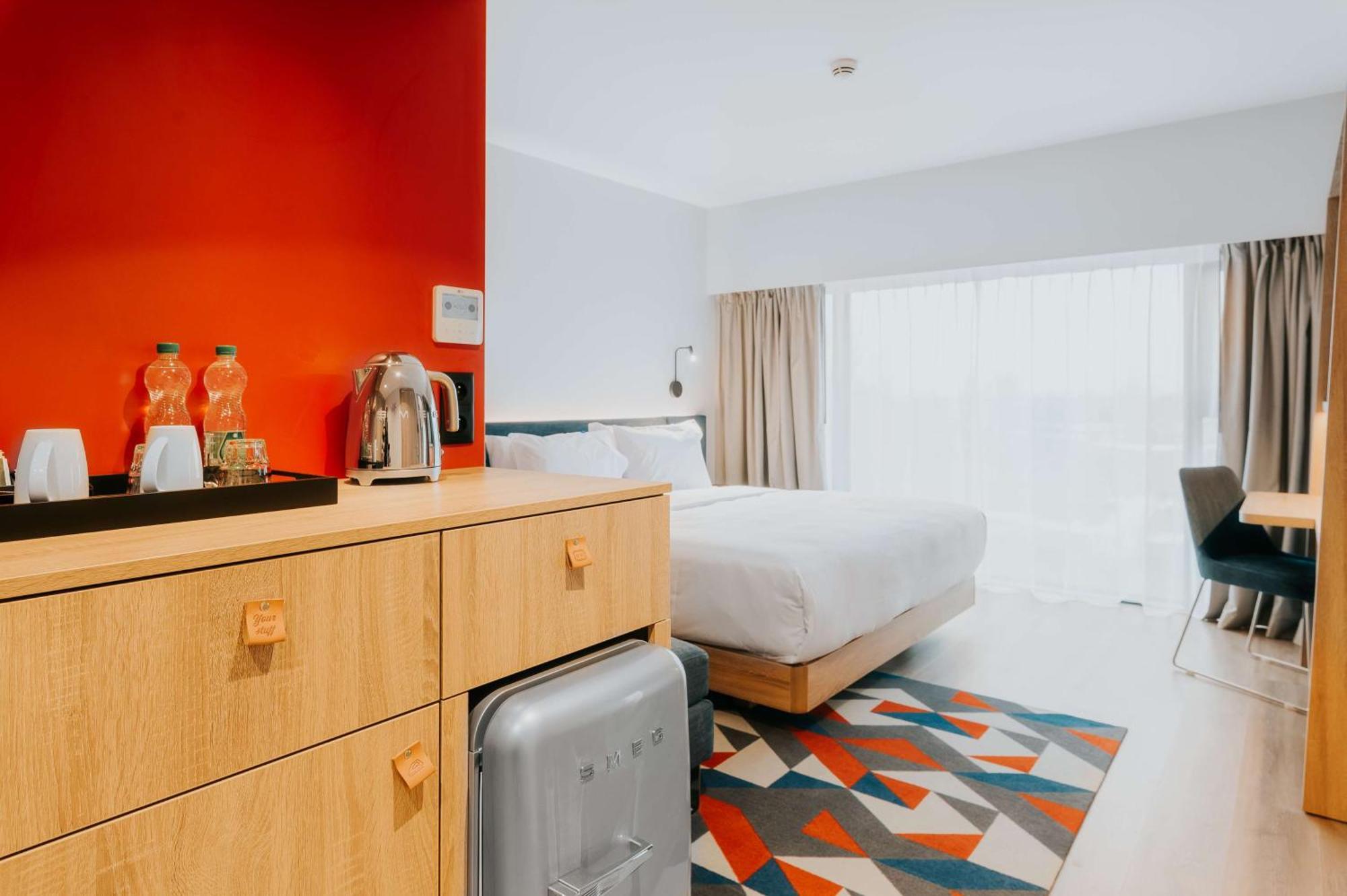 แฮมป์ตัน บาย ฮิลตัน วอร์ซอ เรดูตา Hotel ภายนอก รูปภาพ