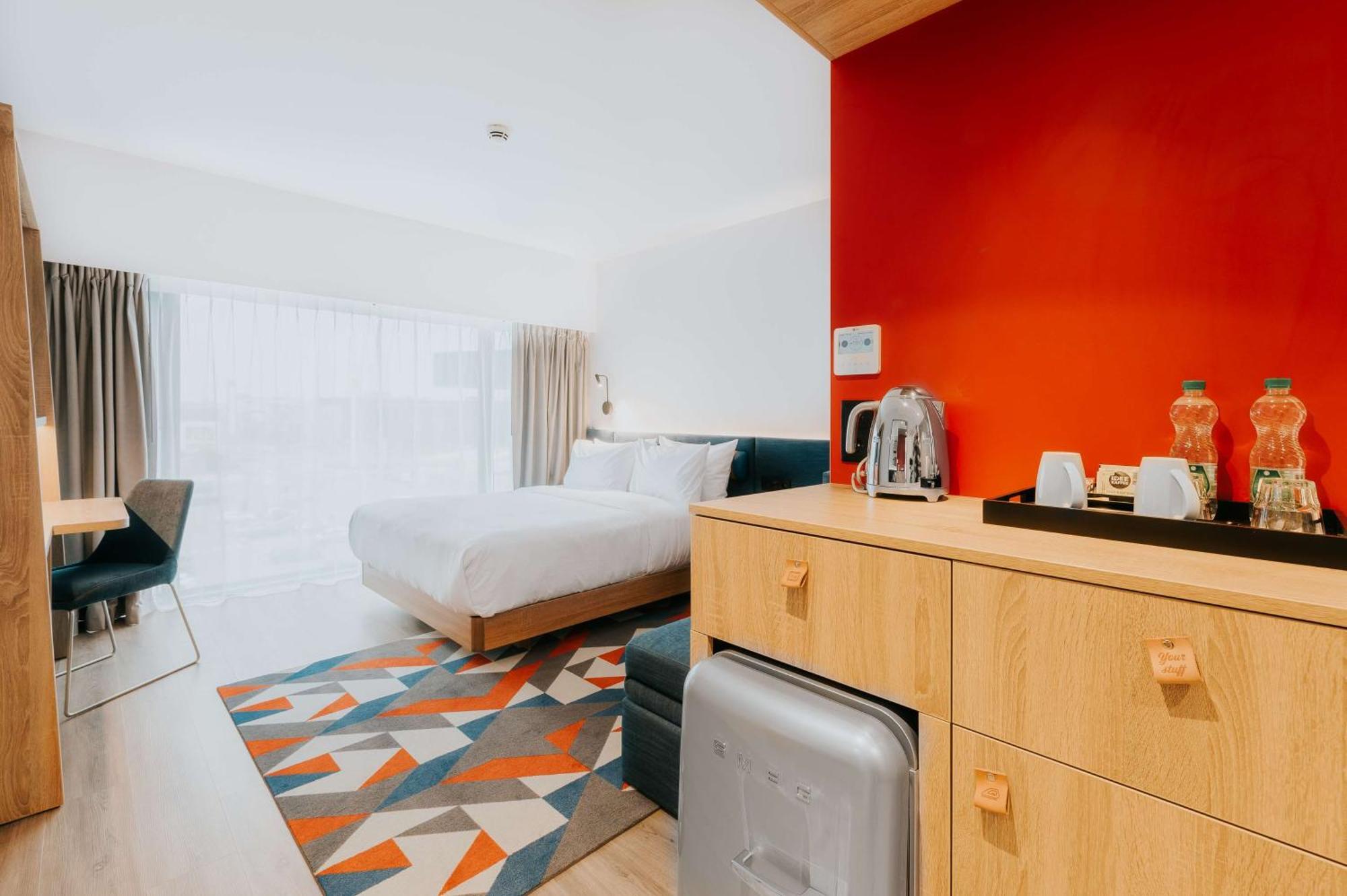 แฮมป์ตัน บาย ฮิลตัน วอร์ซอ เรดูตา Hotel ภายนอก รูปภาพ